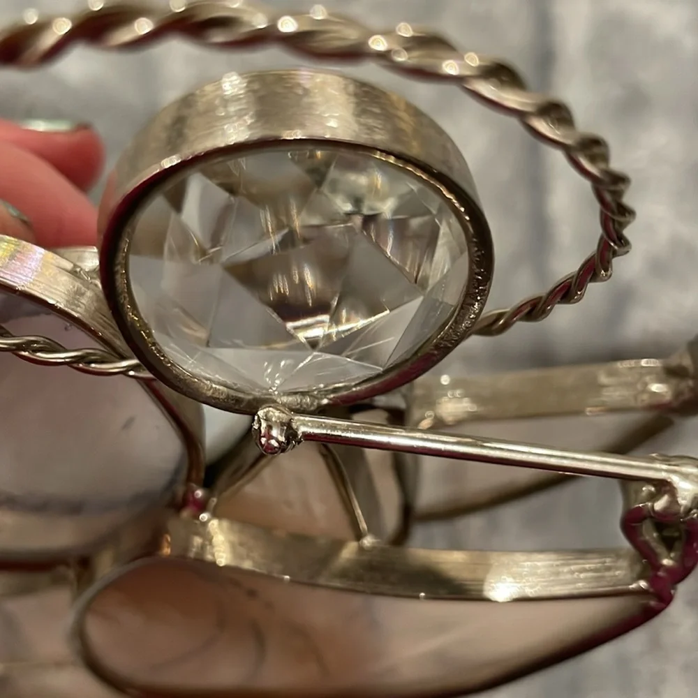 Stained glass angel sounding trumpet glass wings silver trim and halo crystal - Picture 7 of 8